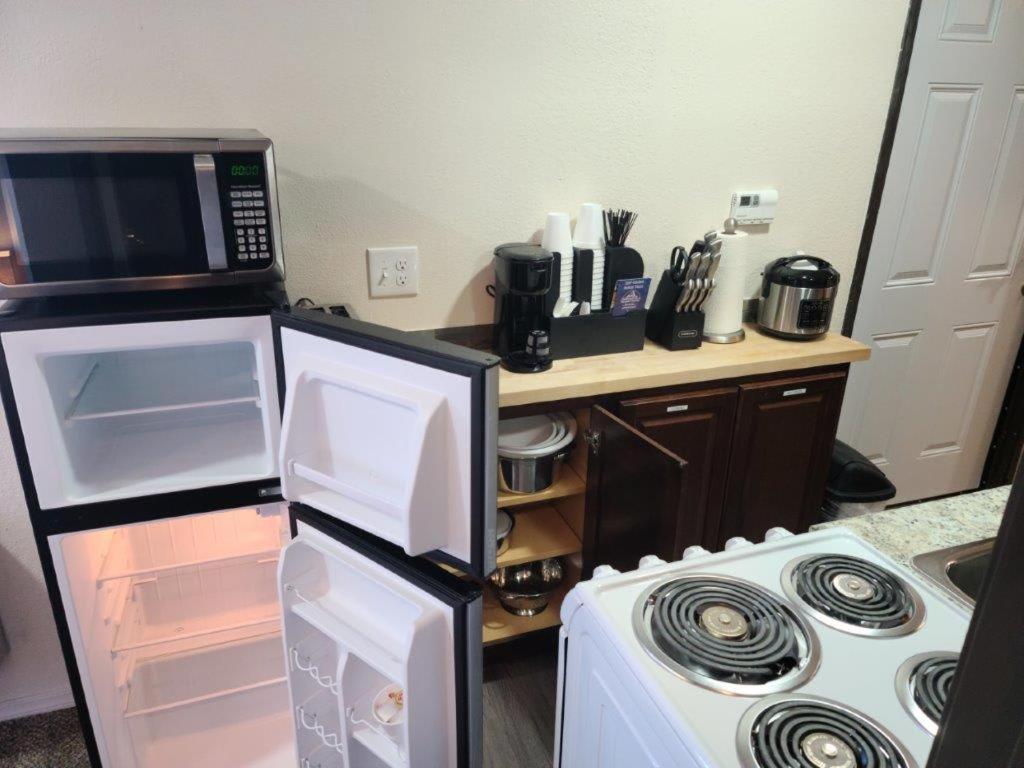 069B Comfortable Suite With Kitchenette And King Bed Near South Rim Sleeps 4 Valle Esterno foto
